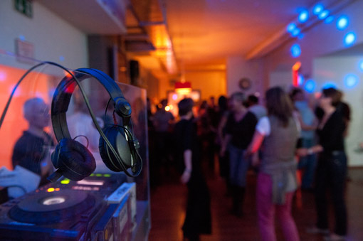  Bildname: 19.jpg 
 Breite: 510 Pixel 
 Höhe: 339 Pixel 
 Grösse: 45 kB 