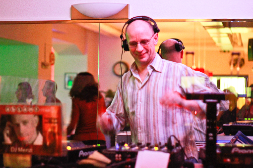  Bildname: 08.jpg 
 Breite: 1000 Pixel 
 Höhe: 667 Pixel 
 Grösse: 686 kB 