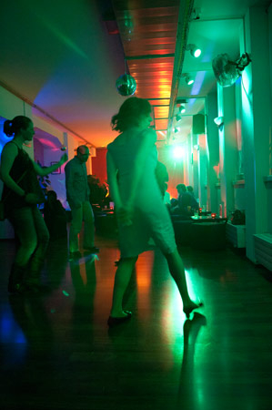  Bildname: 33.jpg 
 Breite: 299 Pixel 
 Höhe: 450 Pixel 
 Grösse: 40 kB 