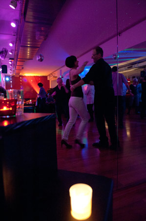  Bildname: 36.jpg 
 Breite: 299 Pixel 
 Höhe: 450 Pixel 
 Grösse: 37 kB 