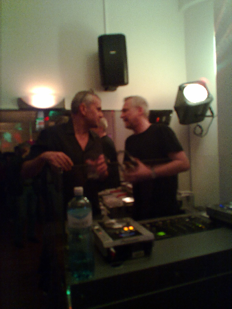  Bildname: 04.jpg 
 Breite: 1329 Pixel 
 Höhe: 1772 Pixel 
 Grösse: 1.112 kB 