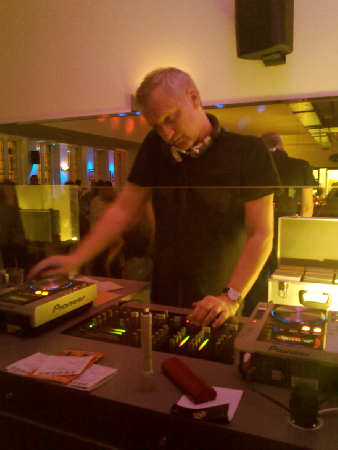  Bildname: 03.jpg 
 Breite: 886 Pixel 
 Höhe: 1181 Pixel 
 Grösse: 202 kB 