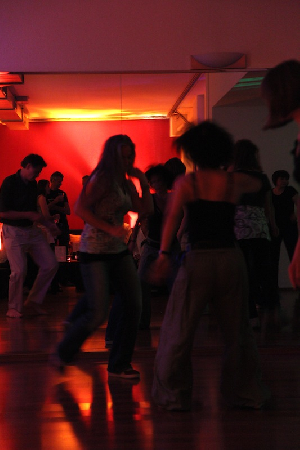  Bildname: 04.jpg 
 Breite: 533 Pixel 
 Höhe: 800 Pixel 
 Grösse: 80 kB 