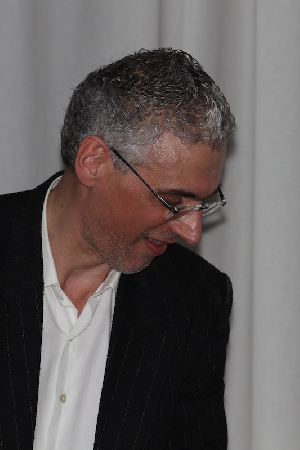  Bildname: 18.jpg 
 Breite: 533 Pixel 
 Höhe: 800 Pixel 
 Grösse: 83 kB 